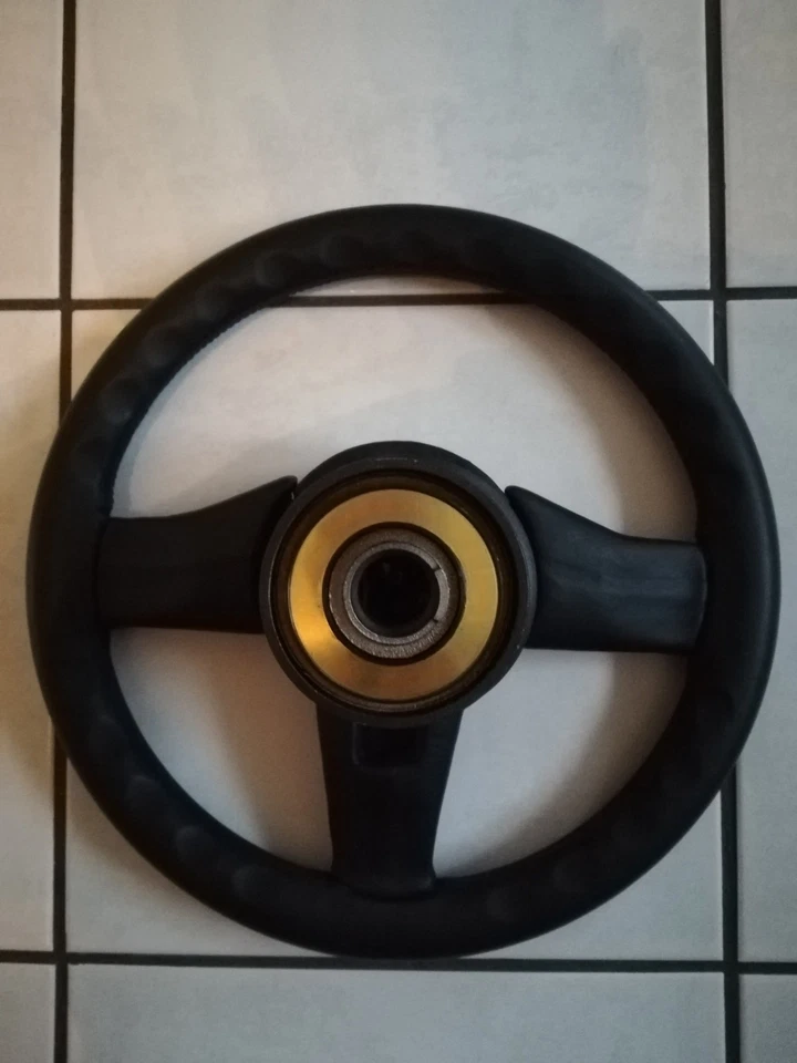 Momo Lederlenkrad Heytune Durchmesser 36 mit Narbe D35 - Bild 2 von 4