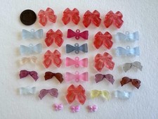 Vintage Plastic Bow Beads Lot 30