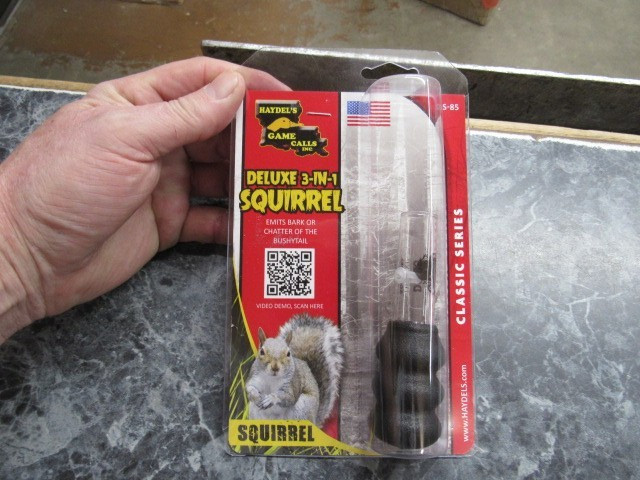 Haydel's Game Calls DS85 Deluxe  Open Call Grey Squirrels Sounds Attracts Squirr
