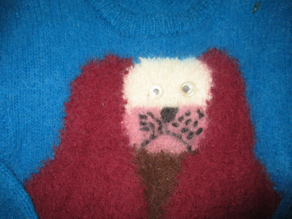 Suéter Pullover Azul KUMPI Vintage Años 80. Hecho a mano en Bolivia Foto 4 de 4