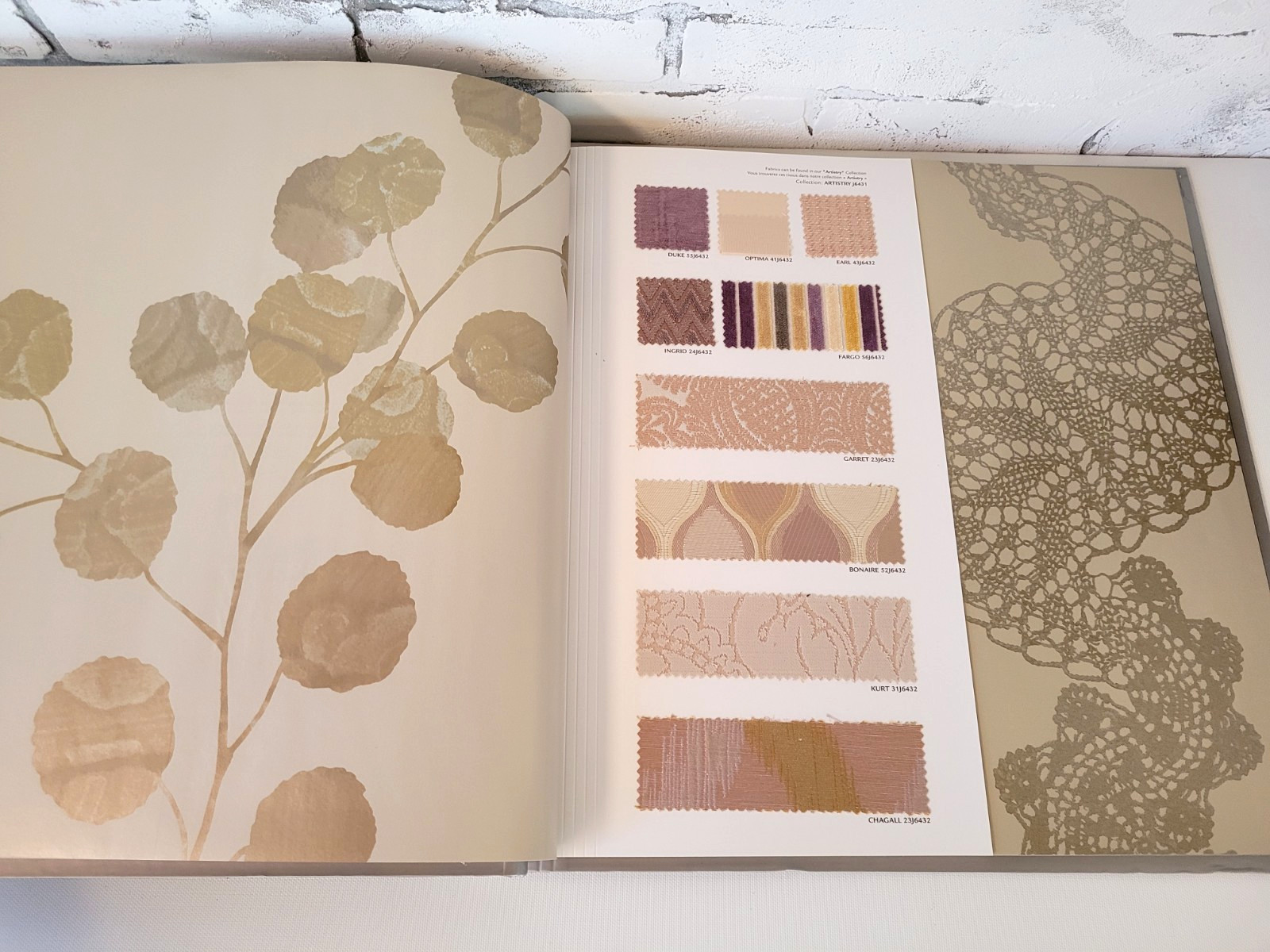 Wallpaper Sample Book Large JF Joanne Fabrics Arts Crafts w/Fabric Swatches