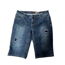 Mudd Womens Blue Denim Bermuda Shorts Distressed Embroidered Size 11