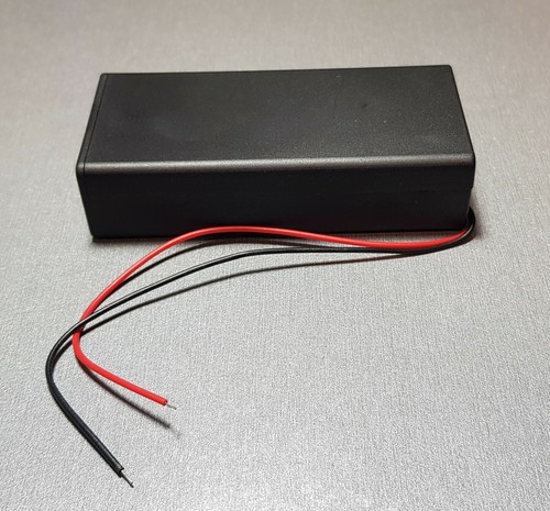 2 x 18650 Side-by-side Enclosed Battery Holder with On/Off Switch and ...