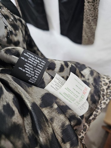 Obermeyer SnowPants Leighton Insulated Ski Jacket Black Animal Print 10 Leopard - Picture 3 of 4