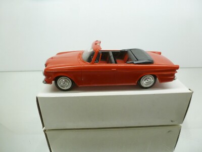 JOHAN MODELS P-3162D 1962 LARK CONVERTIBLE - RED  1:25 - FAIR IN BOX