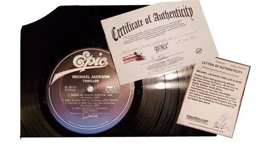 MICHAEL JACKSONS THRILLER VINILO VINTAGE FIRMADO A MANO + 2 x CERTIFICADOS DE CERTIFICADO DE AUTENTICIDAD 1982 - Imagen 2 de 10
