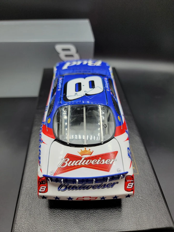 Dale Earnhardt Jr 2007 Bud/Stars & Stripes #8 1/24 RCCA Owners Elite /2007 (WM) - Image 4 of 4
