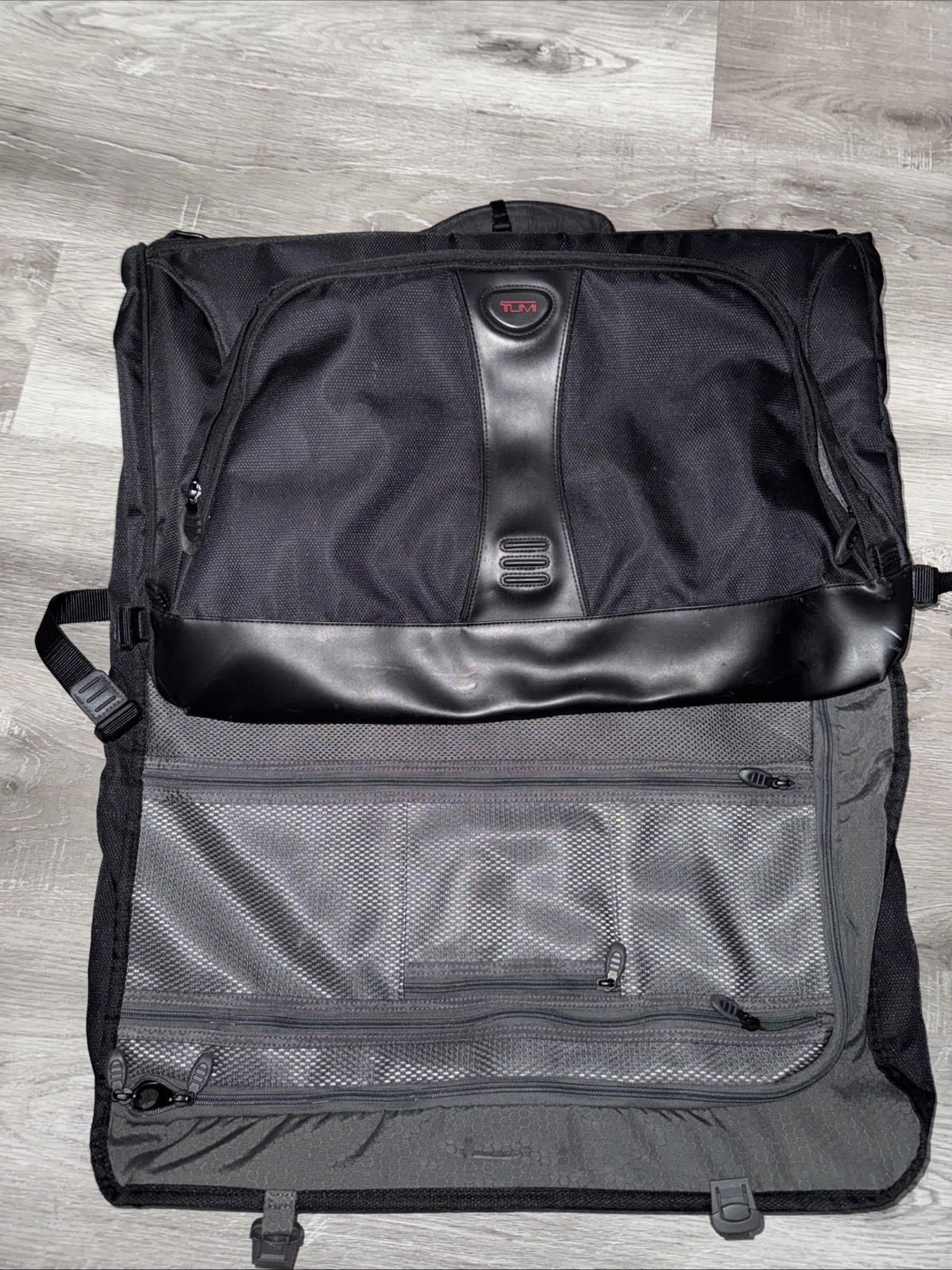 TUMI T-Tech Black Tri-Fold Carry On Garment Bag 536C Luggage Suitcase