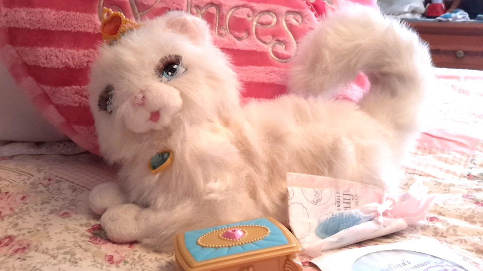 2004 Barbie's Serafina Cat w/ Toy Jewelry Box & CD, and Instructions flyer; - Image 2 of 4