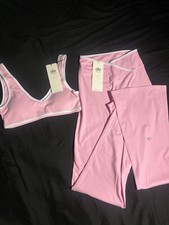 Alo Yoga Pink Activewear Set Bra  Leggings Women's Size M 2 Piece Athletic
