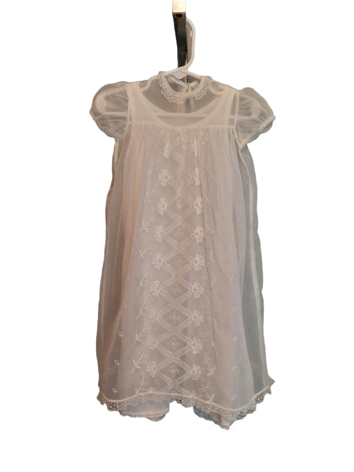 Vestido de batismo vintage 4 peças véu deslizante e jaqueta Euro tamanho 40 - Imagem 4 de 4