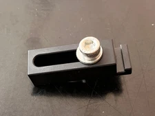 Thorlabs Table Clamp w. Slot for 1/4"-20 (M6) Cap Screws, for 25 mm Rail XE25CL2
