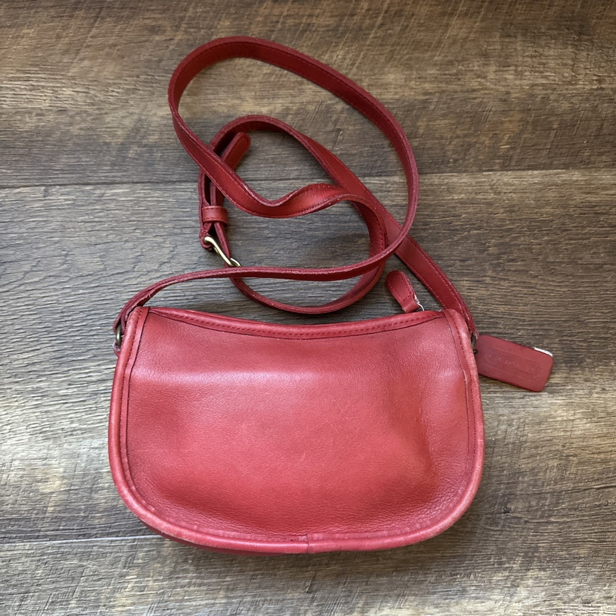 【りんご】 MINI BAG vintage Vintage Coach Winnie Crossbody Bag (9031) in Red Worn | eBay