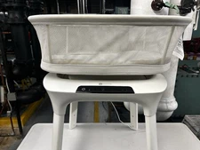 4moms Mamaroo Sleep Bassinet Calms and Soothes - White