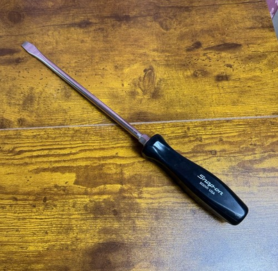 #ad Snap On SDD10 Black Hard Handle Flat Head Stright Blade Screwdriver Snap On NICE $49.99