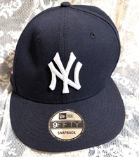 New Era 9FIFTY New York Yankees Snapback Hat Navy Blue Grey Bottom Side Patch