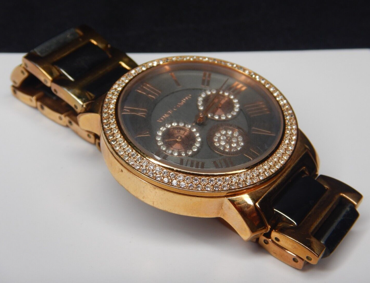 Vince Camuto Women