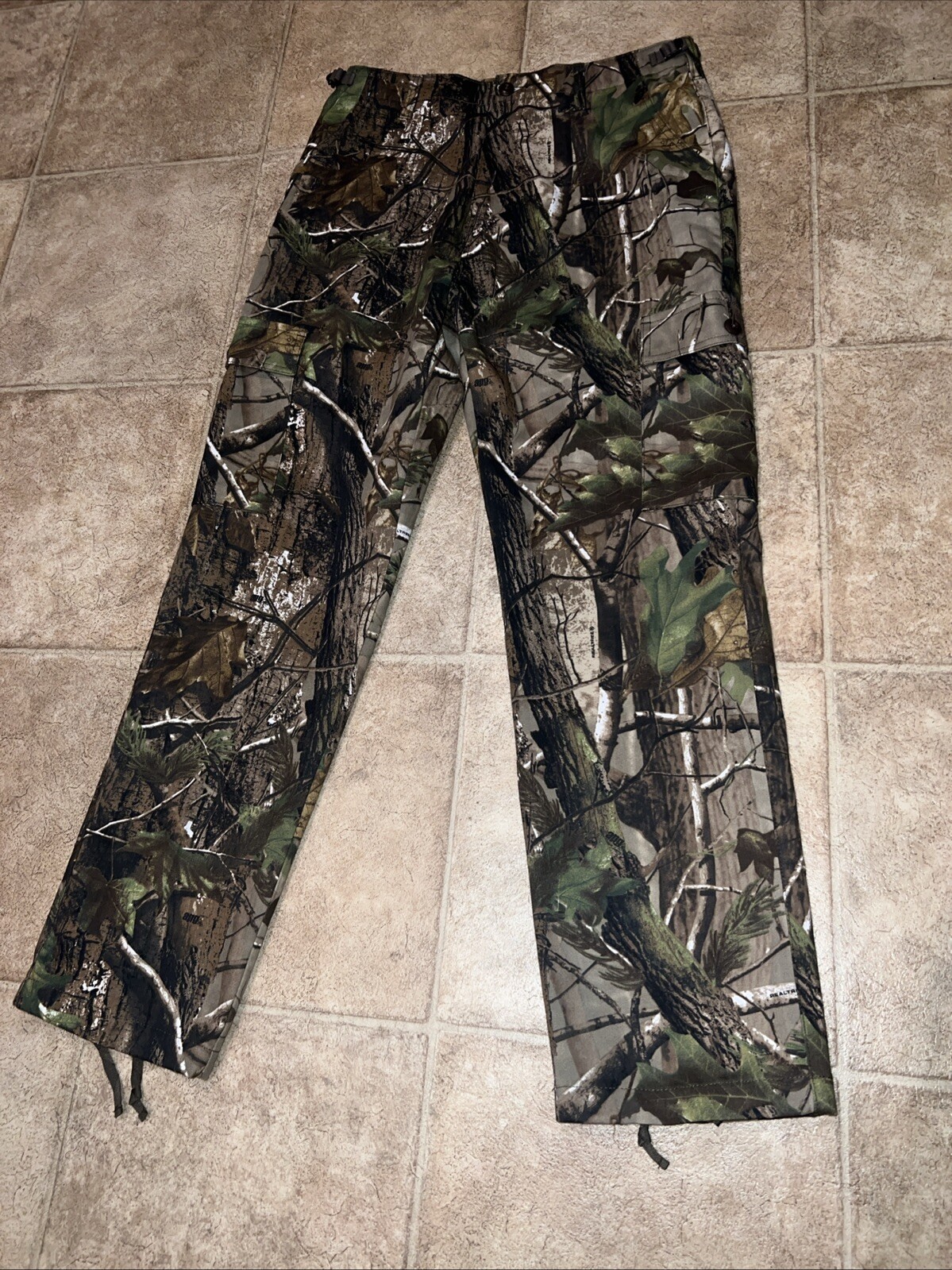 Cabelas Cargo Pants Mens 34X32 Camo Camouflage Realtree APG Hunting Adj Belt-image