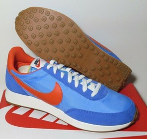 nike retro waffle running shoes