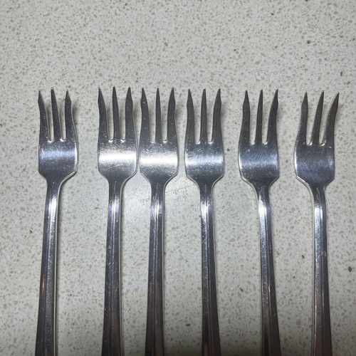 Holmes & Edwards, Napoleon International Silverplate Cocktail Forks Set Of 6 - Picture 3 of 5