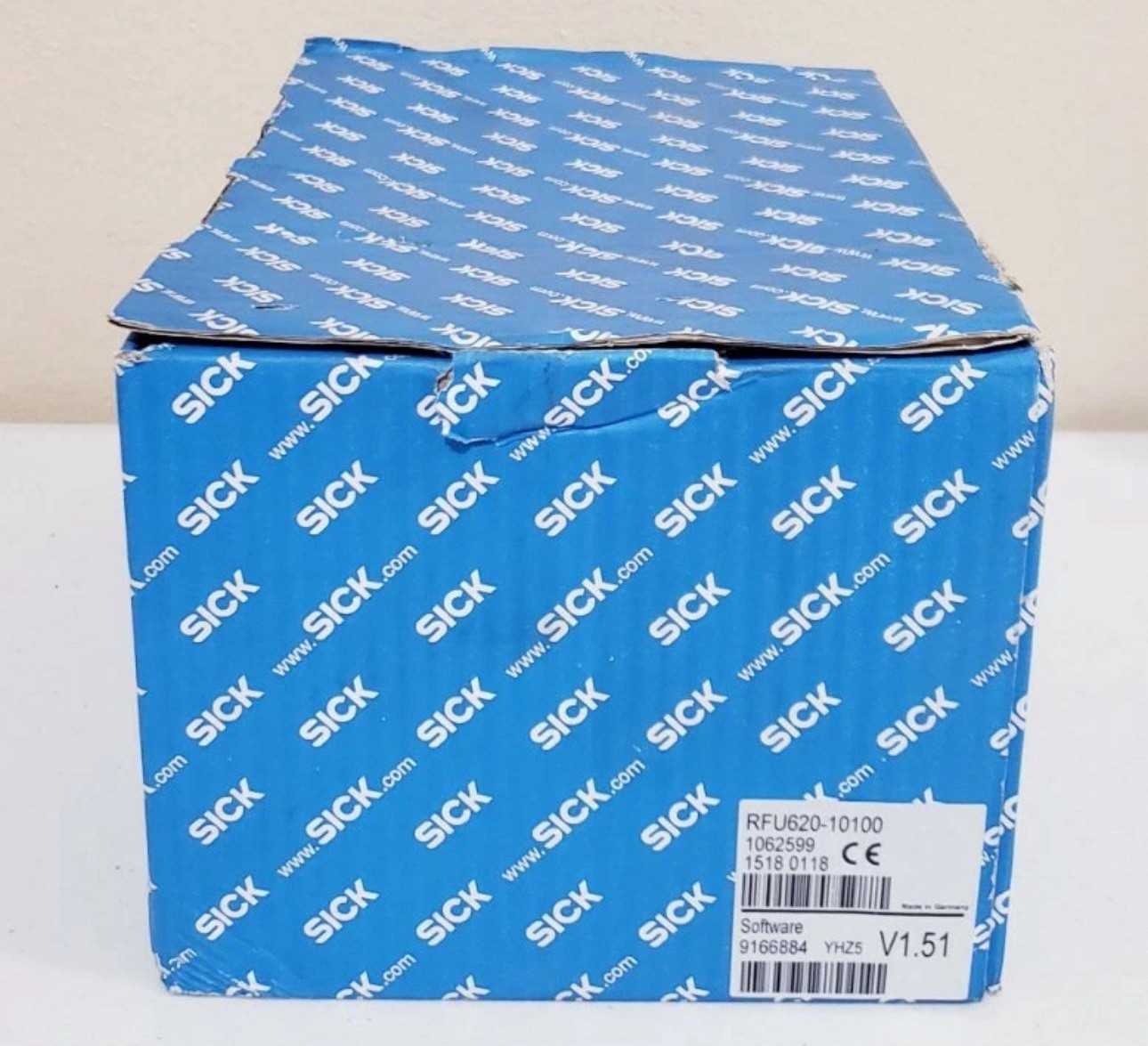 SICK - RFU620-10100 RFID HEAD, MID RANGE, WITH INTEGRATED ANTENNA