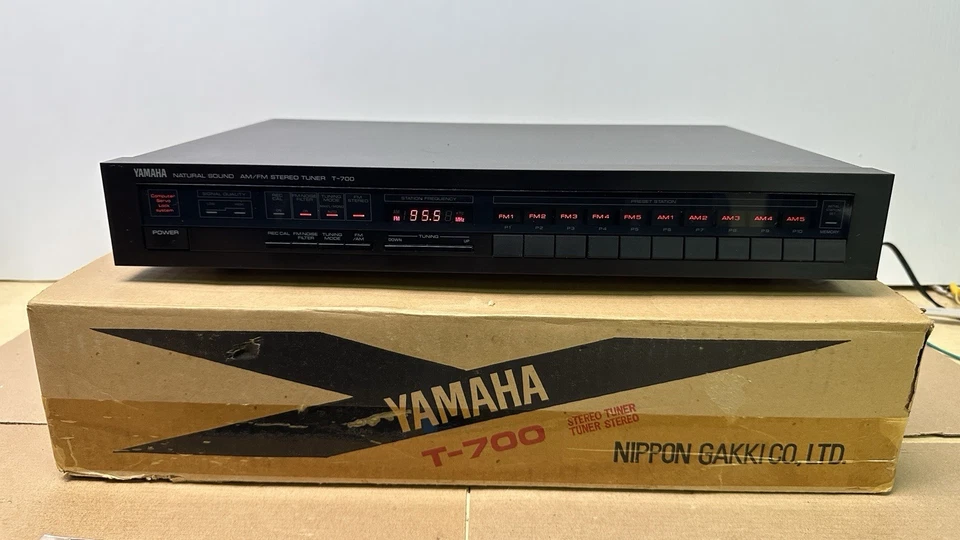 YAMAHA T-700 Natural Sound AM/FM Stereo Tuner Vintage Japan Tested New Open Box - Image 4 of 4