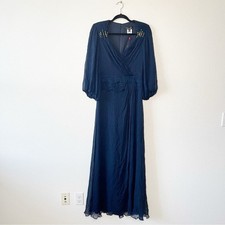 NWT Tadashi Shoji Glam Special Occassion Dress Size 6 Party Gown Long Sleeve