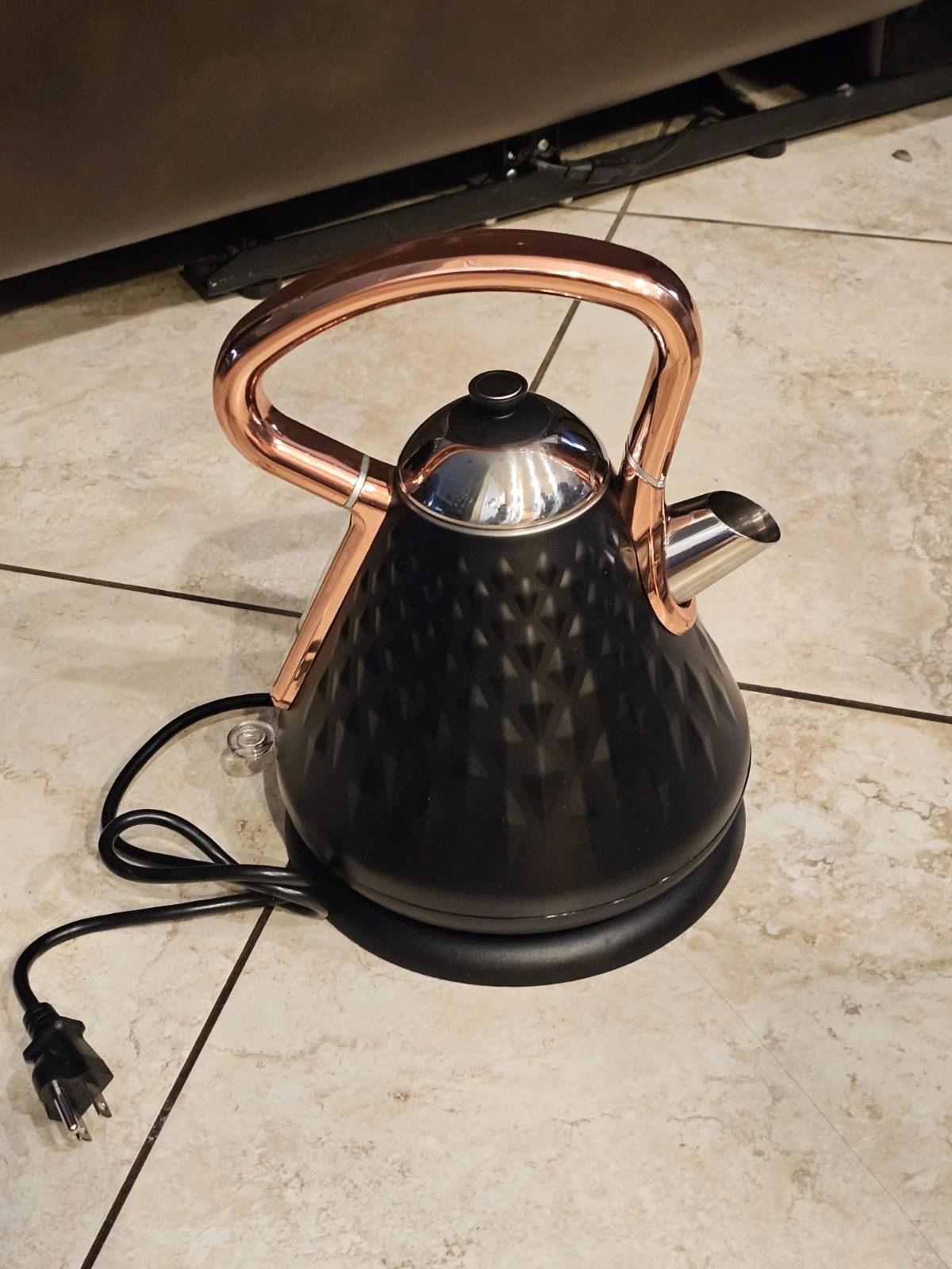 Lorna Maseko 1.7-Liter Diamond Pattern Stainless Steel Electric Kettle