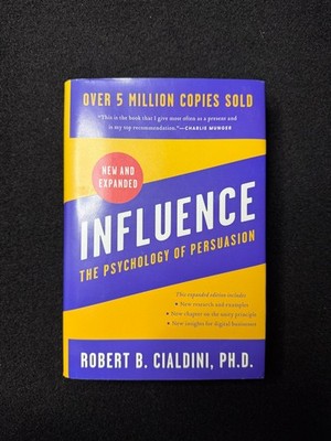 Influence Psychology Persuasion Robert Cialdini 2021 New Expanded Hardcover