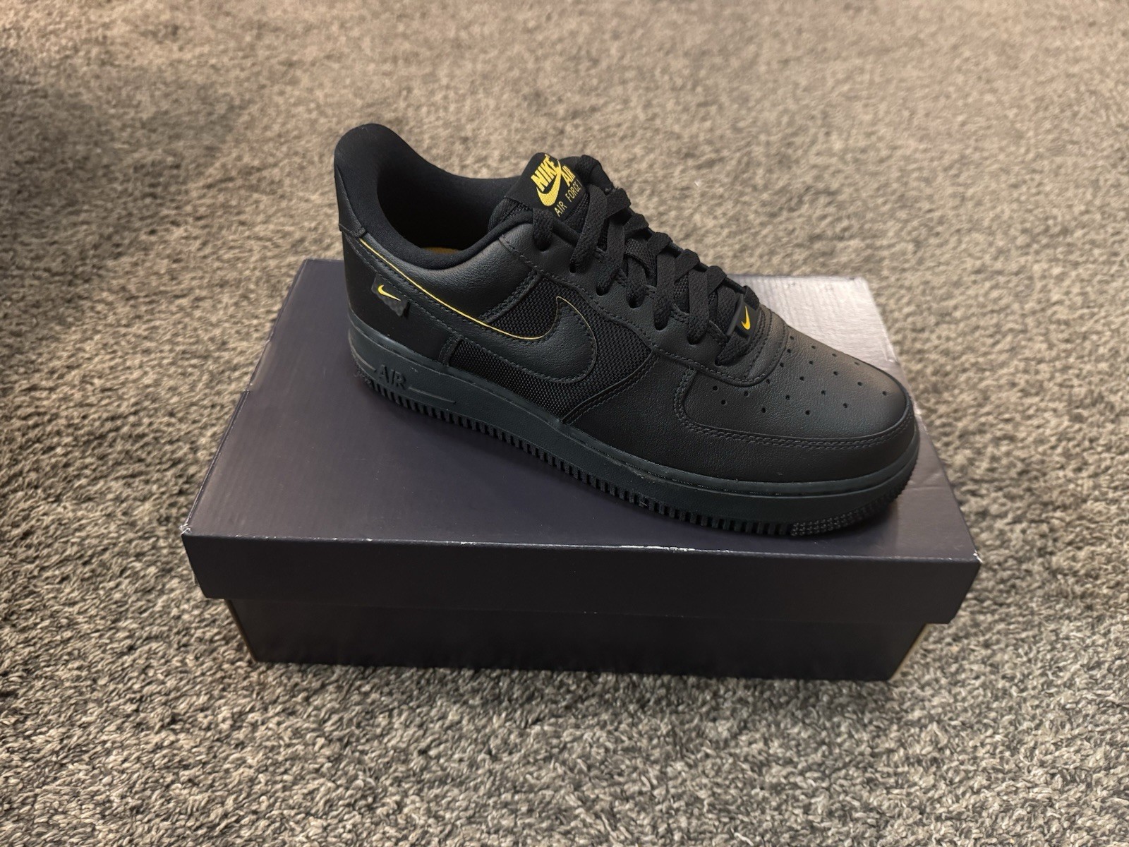 Nike Air Force 1 Black University Gold' 07 - FZ4617-001 Size 7