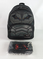 Mini mochila y billetera Loungefly DC The Batman Cosplay nueva con etiquetas