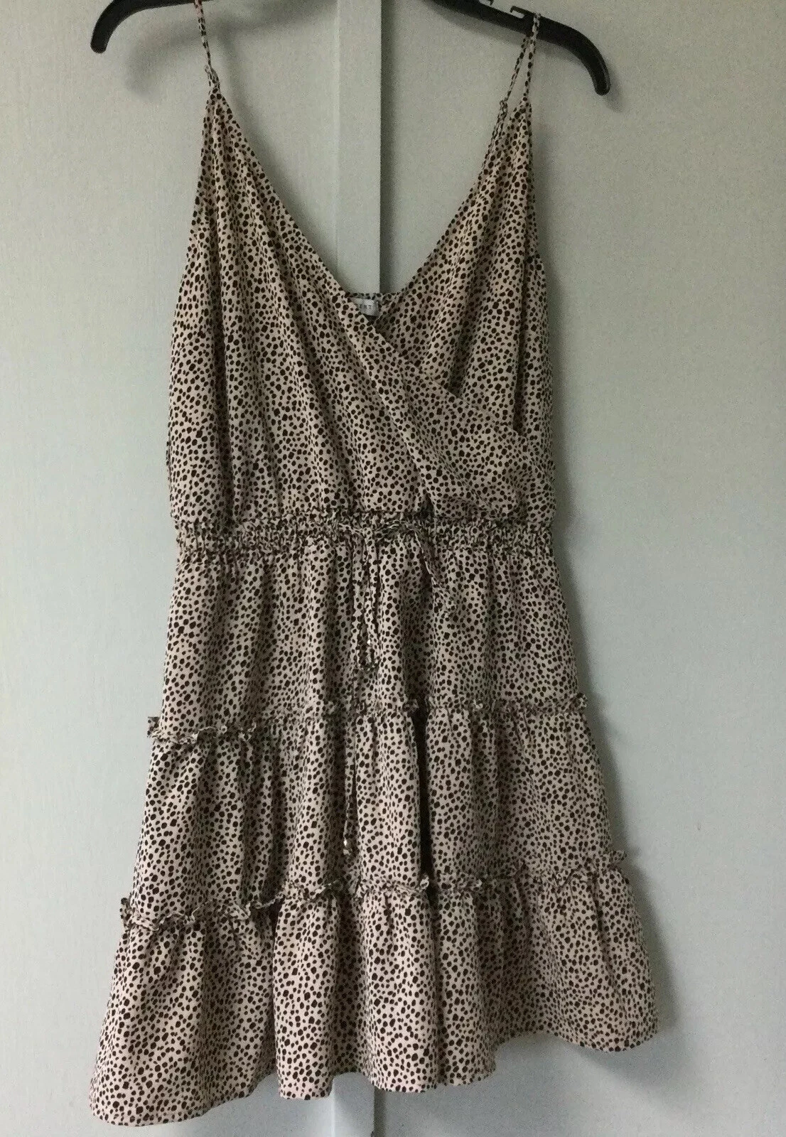 VALENTINO Abito a mezzaluna taglia grande spaghetti strap ginocchio a strati marrone maculato Sweetheart