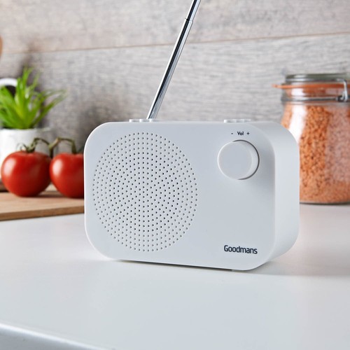 Goodmans Portable DAB & FM Radio With Digital Display And Bluetooth Streaming - Picture 2 of 8
