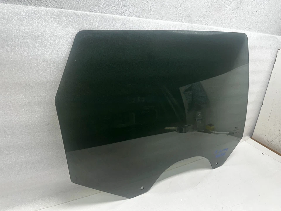 P401187 Dodge Journey 2011-2019 puerta trasera ventana vidrio lado pasajero OEM Foto 2 de 4