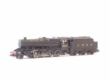 Graham Farish 372-150 Class 8F 2-8-0 3107 & Tender In LNER Black - N Gauge
