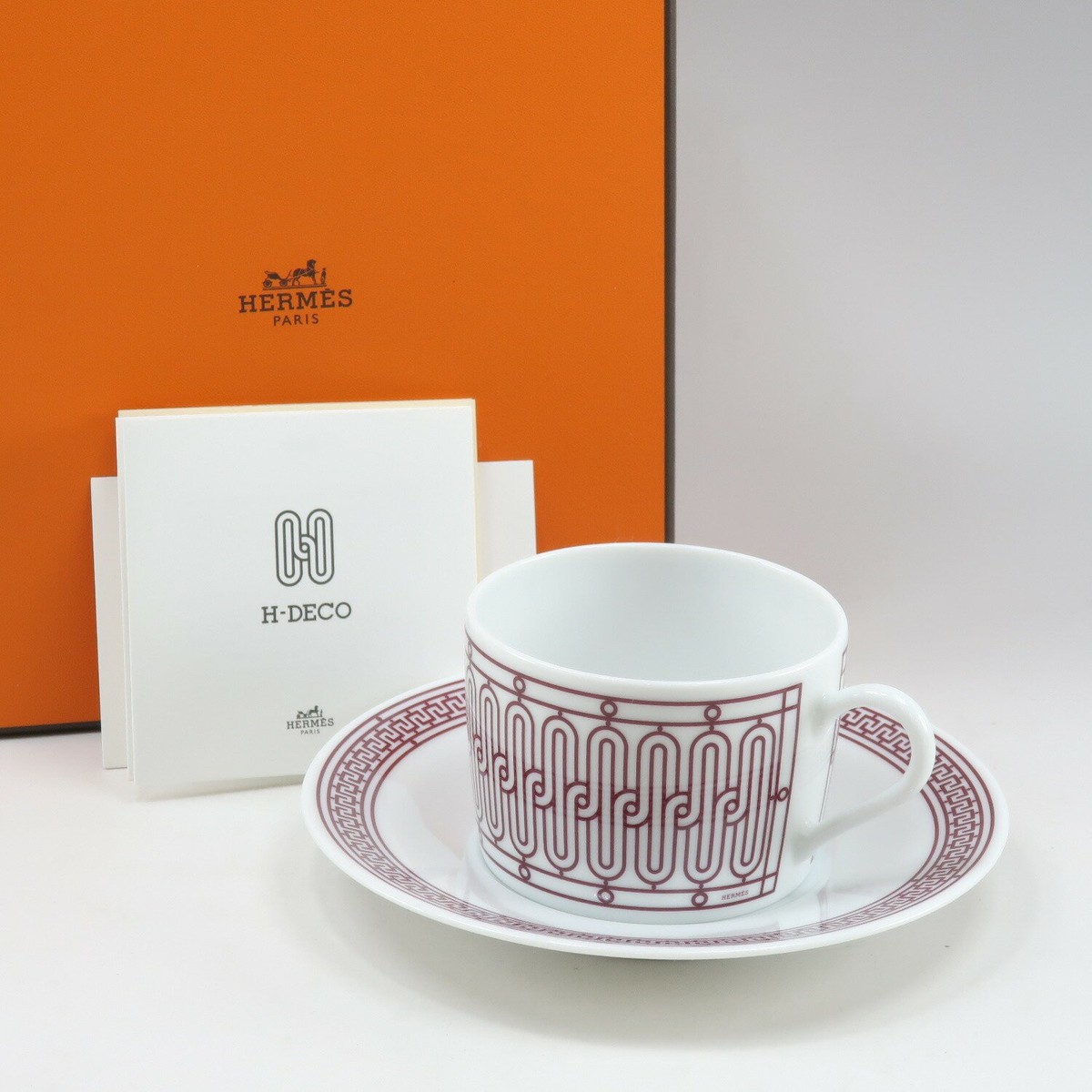 Hermes H-DECO Ash Deco White & Rouge Porcelain Tea Cup and Hermes H-DECO Ash Deco White & Rouge Porcelain Tea Cup and