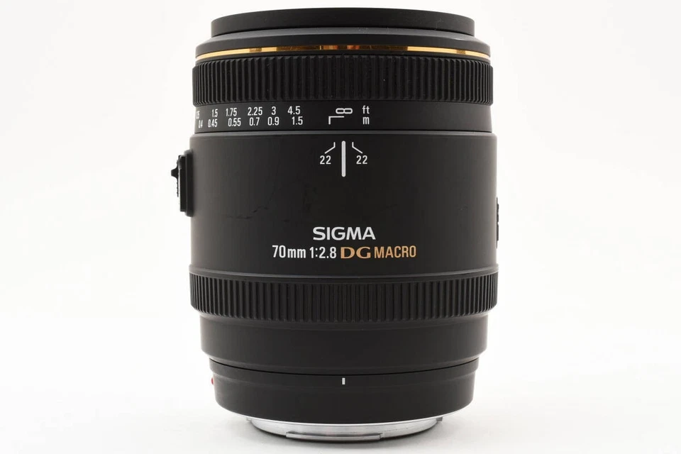 SIGMA 70mm F2.8 EX DG MACRO Sony/Minolta A mount Working - Image 3 of 4