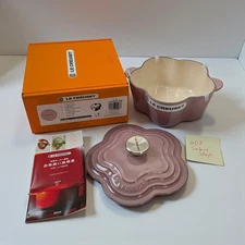 Le Creuset Cocotte Fleur 20cm Mauve Pink Cast Iron Enamel Pot Silver Knob New