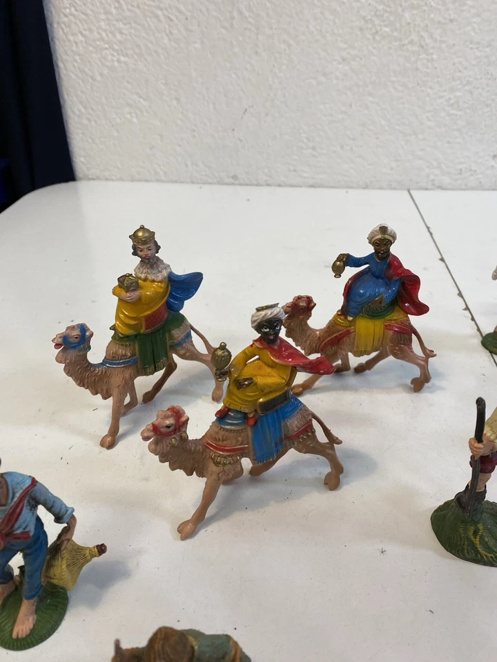 Presepe vintage resina 27 pezzi dipinti a mano Re Magi cammelli pastori 10-12 cm - Image 2 of 4