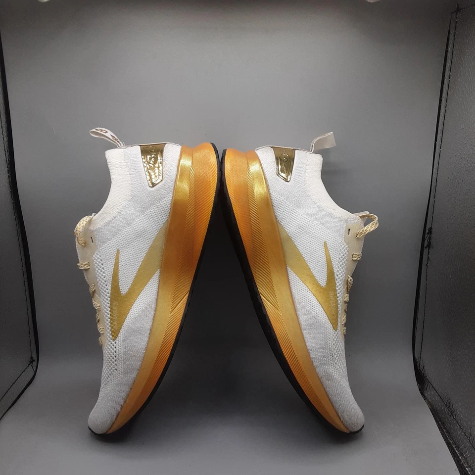 Brooks Levitate 4 Zapatos Mujer Talla 8 Blanco Dorado Tenis para Correr Tejidos Foto 3 de 4