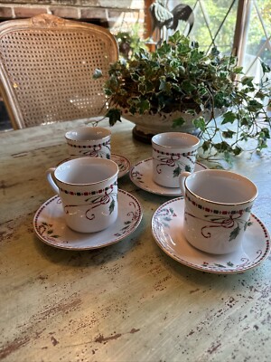 Home Essentials Tartan Ribbon Holiday Christmas Holly Berry Cup Saucer 7780949
