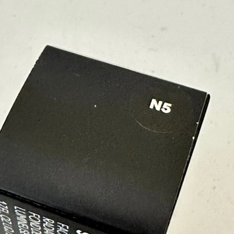 MAC Studio Radiance Face And Body  Radiant Sheer Foundation 1.7 fl.oz N5 NIB - Image 4 of 4