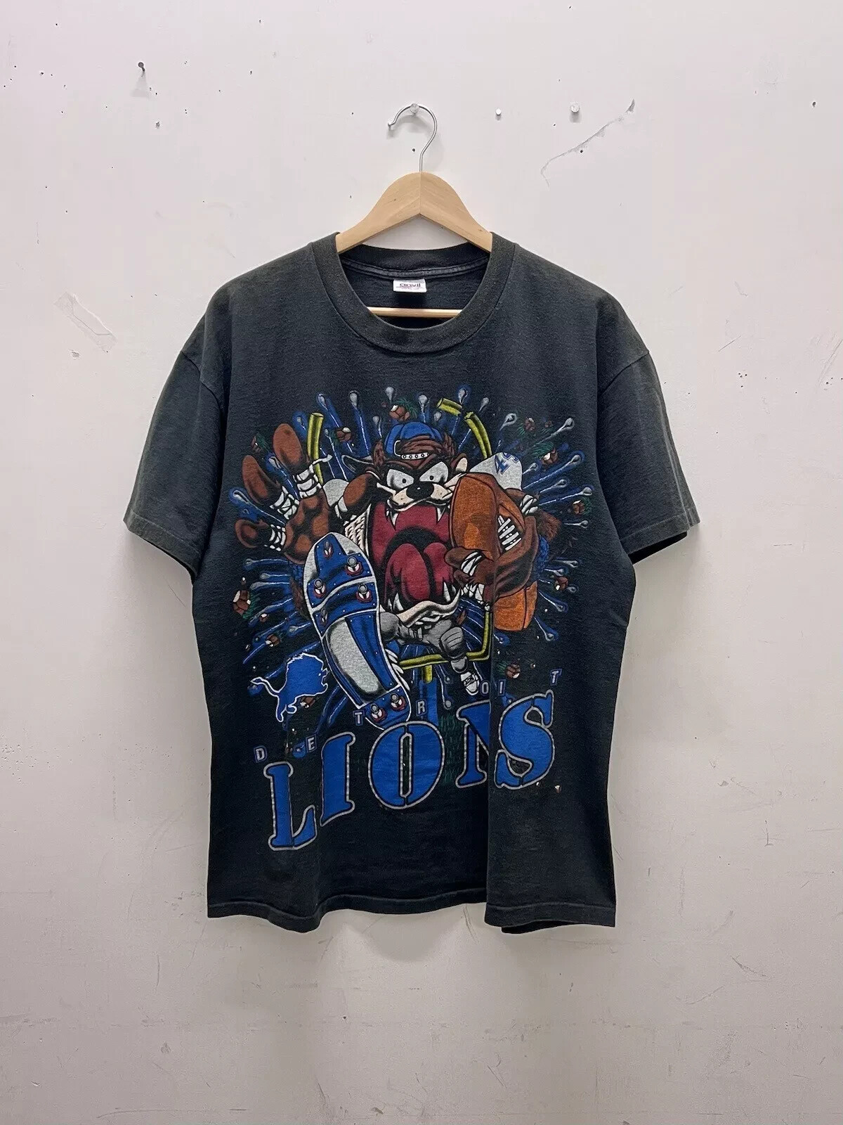 90’s Detroit Lions Looney Tunes Taz T-Shirt retro style Unisex tee HN1206