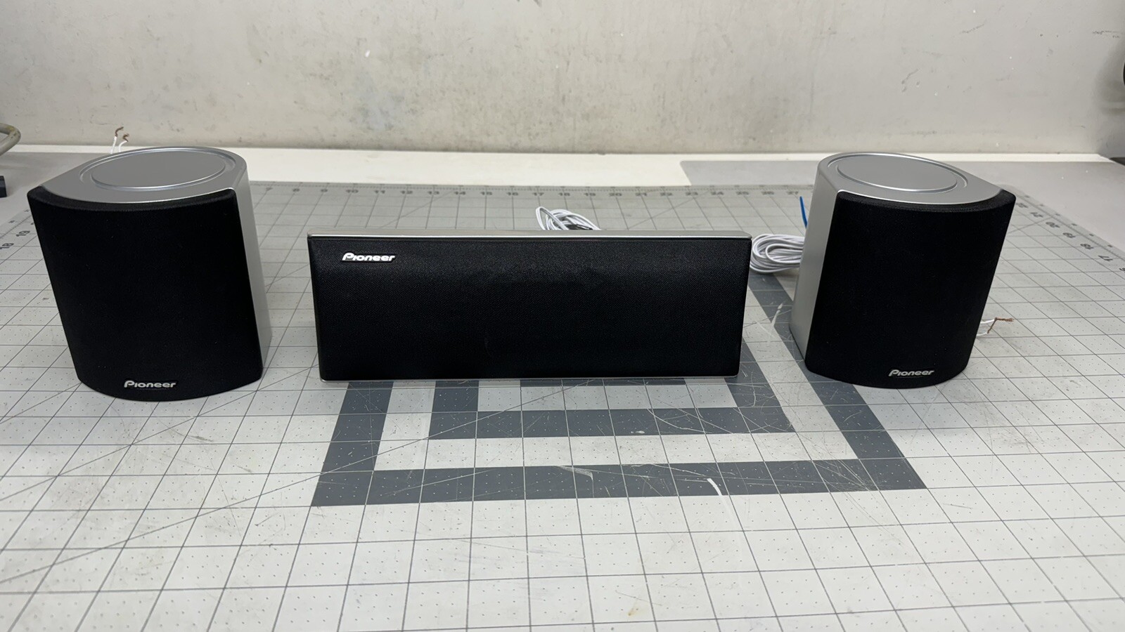 Speaker Set 1 Center 2 Satellites Work 🔥