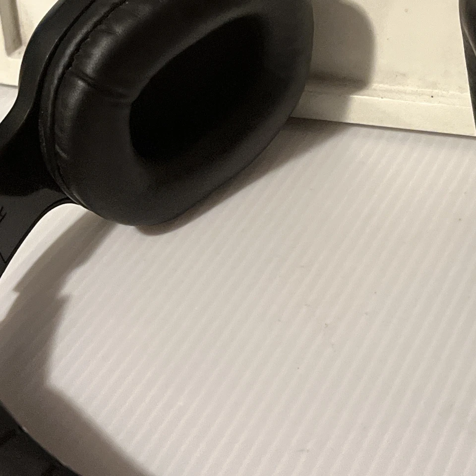 Toshiba Auriculares Inalámbricos Sobre la Oreja Bluetooth RZE-BT160H Cojín Acolchado para los Oídos Foto 4 de 4