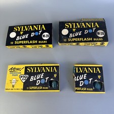 Vtg. Sylvania Blue Dot Flash Bulbs M-2B  M25B Lot Of 42 Superflash Bulbs -AS IS