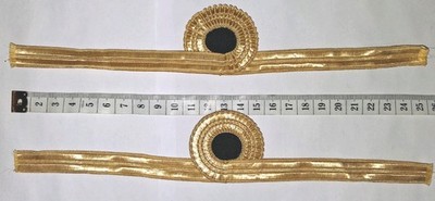 Cuff Curls Executive Curl, Marine Sleeve Curls oder Cuff Rank Sleeve Curls.