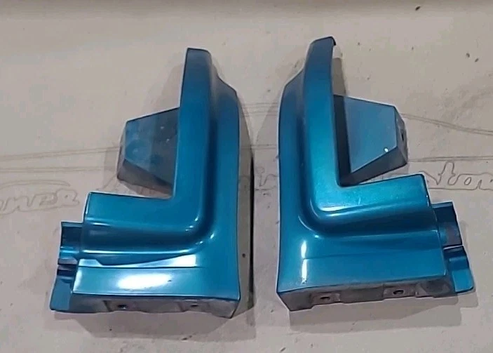 1994-1999 Silverado Sierra Tahoe Suburban Front Bumper Filler Trim Pair - Imagem 2 de 4