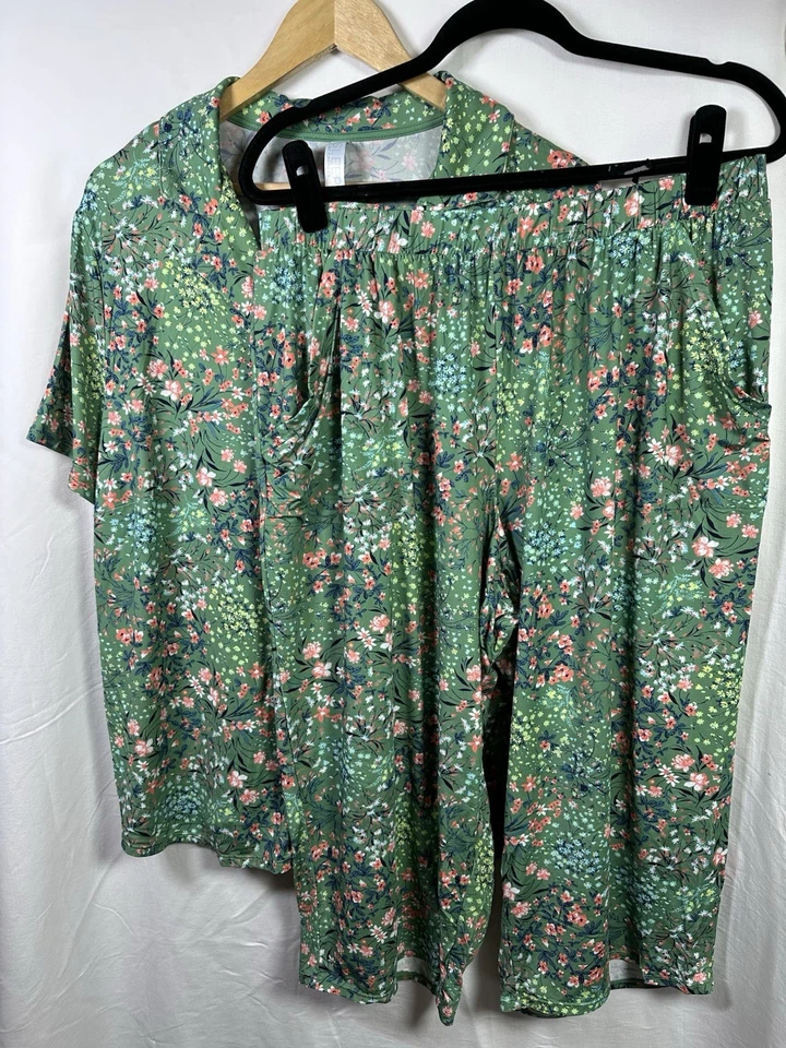 sleep by cacique Pajama Set Green Floral Size 14/16 - Image 2 of 4