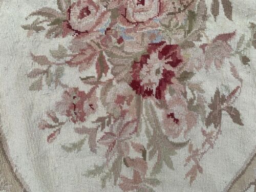 Alfombra de lana floral vintage francesa hecha a mano Aubusson punta de aguja 230x128 cm - Imagen 6 de 10